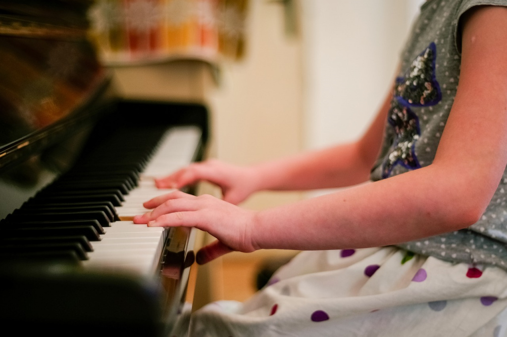 piano.jpg обучение ребёнка игре на фортепиано